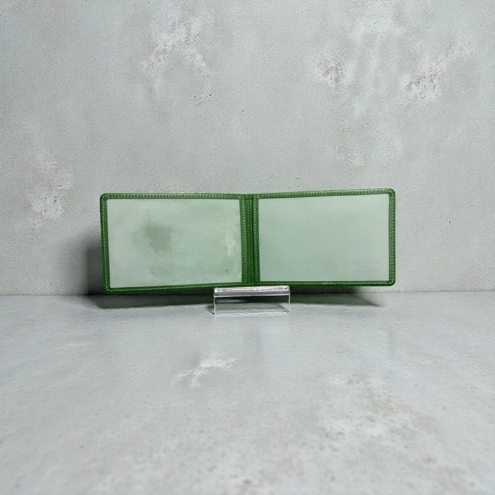 ✨ Louis Vuitton Taiga Green Bifold ID Wallet – Rare Color ✨ - Picture 6 of 12